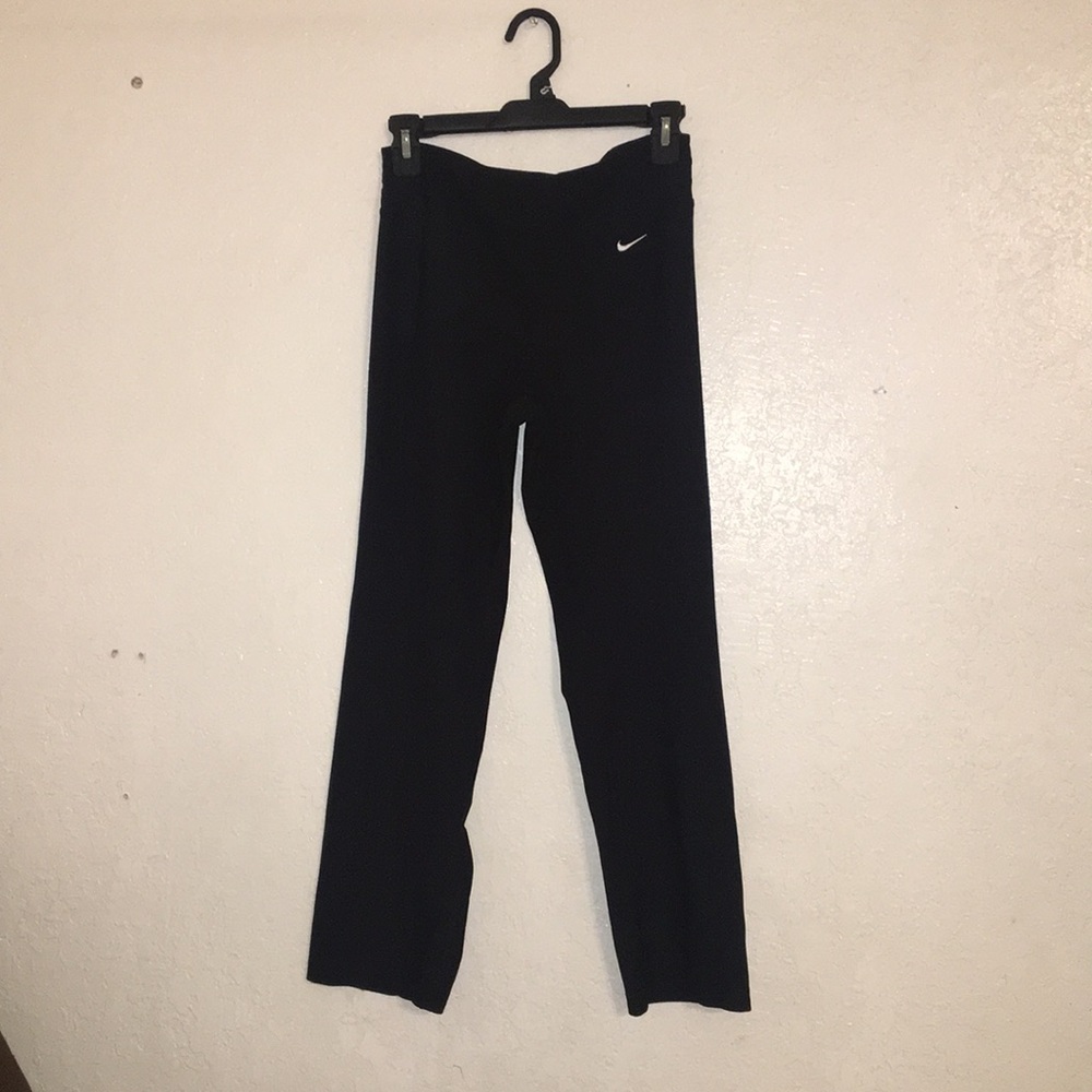 Black Nike dri-fit yoga pants